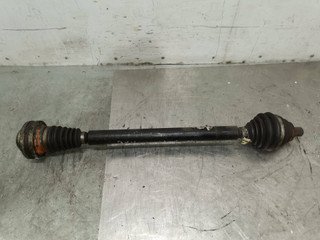 полуось передняя правая (приводной вал, ШРУС) Volkswagen Touran 1 поколение 2004, 2.0 л., дизель, 6МКПП, blue, минивэн