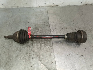 полуось передняя левая (приводной вал, ШРУС) Volkswagen Golf 3 поколение 1996, 1.6 л., бензин, 5МКПП, хетчбэк 5 дв.