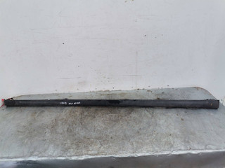 накладка на порог Volvo V40 1 поколение 1999, 1.9 л., F9Q 419, дизель, 5МКПП, черный, универсал