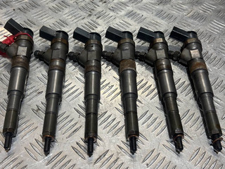 форсунка BMW 5 серия E60/E61 2005, 2.5 л., M57 D25 (256D2), дизель, АКПП, черный, седан, 0445110212
