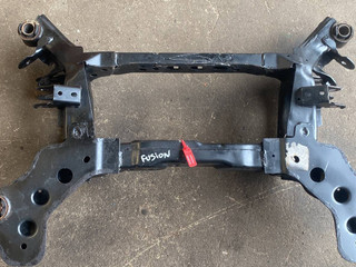 балка подвески задняя Ford Fusion (USA) 2 поколение [рестайлинг] 2019, 1.5 л., бензин, АКПП, седан