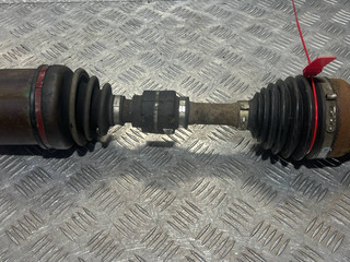 полуось передняя левая (приводной вал, ШРУС) Mitsubishi Outlander 2 поколение 2007, 2.0 л., дизель, 6МКПП