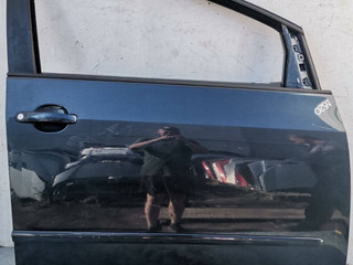 дверь передняя правая Volkswagen Golf Plus 1 поколение [рестайлинг] 2010, 2.0 л., CFHB, дизель, 6МКПП, хетчбэк 5 дв.