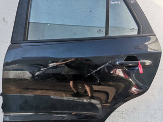 дверь задняя левая Hyundai Santa Fe 2 поколение (CM) 2006, 2.2 л., дизель, 6МКПП, внедорожник 5 дв.