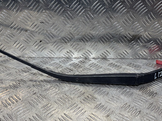 щеткодержатель (поводок стеклоочистителя, дворник) Mazda 6 GG 2004, 2.0 л., LF17, бензин, 5МКПП, седан