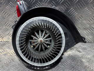 моторчик печки Skoda Fabia 2 поколение [рестайлинг] 2012, 1.6 л., CAYA, дизель, 5МКПП, универсал