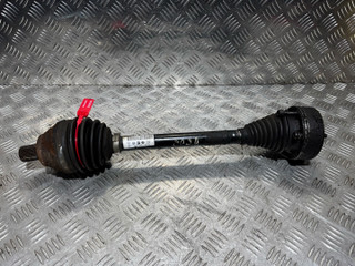 полуось передняя левая (приводной вал, ШРУС) Volkswagen Golf 6 поколение 2010, 1.6 л., CAYA, дизель, 5МКПП, хетчбэк 5 дв., 1K0407271AT