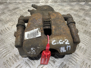 суппорт передний правый Citroen C2 1 поколение 2004, 1.4 л., дизель, робот, купе