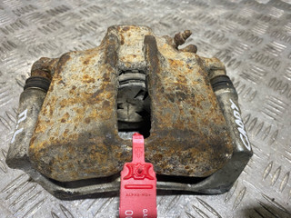 суппорт передний левый Volkswagen Caddy 2 поколение 1999, 1.9 л., SDi, AEY, дизель, 5МКПП, фургон