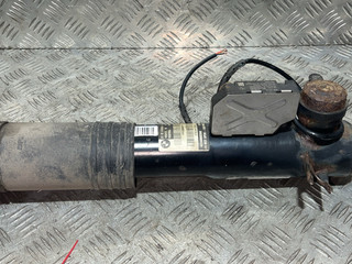 амортизатор задний правый BMW X5 E70 2008, 3.0 л., M57 D30 (306D3), дизель, АКПП, внедорожник 5 дв.