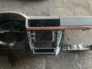 панель передняя салона (торпедо) Opel Vectra C 2003, 2.2 л., Z 22 YH, бензин, 5МКПП, серебро, универсал