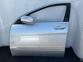 дверь передняя левая Mercedes-Benz R-Класс W251 2006, 3.0 л., OM 642.950, дизель, АКПП, минивэн