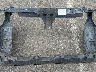 передняя панель крепления облицовки (телевизор) Nissan Qashqai 1 поколение 2007, 1.6 л., HR16DE, бензин, 5МКПП, внедорожник 5 дв.