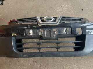 бампер передний Nissan Qashqai 1 поколение 2007, 1.6 л., HR16DE, бензин, 5МКПП, внедорожник 5 дв.