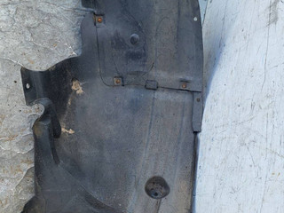 защита арок передняя левая (подкрылок) Mercedes-Benz C-Класс W203/S203/CL203 (2000 - 2004), 2.0 л., дизель, седан