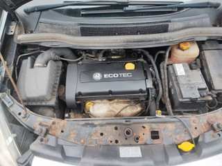 Opel Zafira 2  (B) рест. 2009