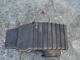 корпус воздушного фильтра Renault Laguna 1 поколение (1993 - 1998), 1.8 л., бензин, 5МКПП, хетчбэк 5 дв.