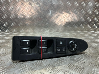 блок управления стеклоподъемниками Kia Sportage 3 поколение 2012, 1.7 л., дизель, 6МКПП, внедорожник 5 дв.
