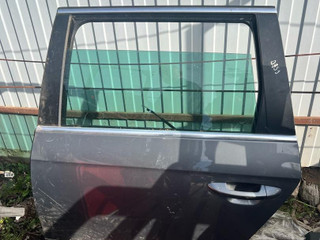 дверь задняя левая Volkswagen Passat B6 2007, 2.0 л., BMR, дизель, 6МКПП, универсал