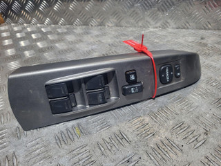блок управления стеклоподъемниками Toyota Prius 2 поколение XW20 [рестайлинг] 2006, 1.5 л., 1NZ-FXE, бензин, АКПП, хетчбэк 5 дв.