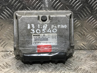 блок управления двигателем Audi A3 8L 1996, 1.8 л., бензин, МКПП, хетчбэк 5 дв., 06A906018C, 126127