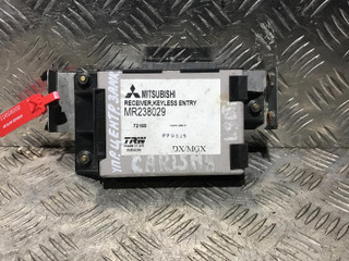 блок управления центральным замком Mitsubishi Carisma 1 поколение [рестайлинг] 1999, 1.9 л., дизель, МКПП, MR238029, 72165