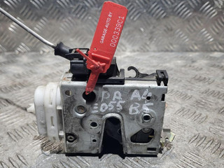 замок двери передней правой Audi A4 B5 1995, 1.6 л., бензин, седан, 4D1837016