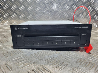 CD-чейнджер Volkswagen Golf 4 поколение 2000, 1.9 л., дизель, МКПП, универсал, 3B7035110