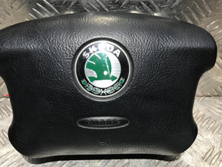 подушка безопасности водителя Skoda Octavia 1 поколение (A4) [рестайлинг] 2004, 1.9 л., ALH, дизель, 5МКПП, универсал, 1U0880201K