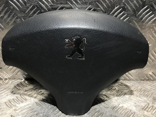 подушка безопасности водителя Peugeot 3008 1 поколение 2011, 1.6 л., дизель, 6МКПП, минивэн, 96845302ZE