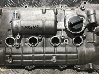 клапанная крышка Toyota Prius 3 поколение XW30 [рестайлинг] 2013, 1.8 л., 2ZR-FAE, бензин, вариатор, хетчбэк 5 дв.