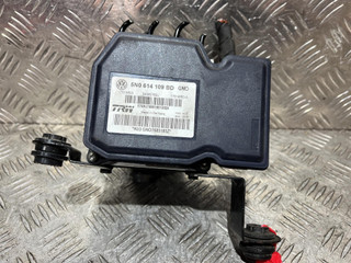блок ABS Volkswagen Tiguan 1 поколение [рестайлинг] 2013, 1.4 л., CTHA, бензин, АКПП, внедорожник 5 дв., 5N0614109BD, 54085759U, 17618893A, NG2379569