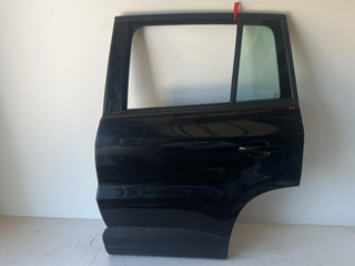 дверь задняя левая Volkswagen Tiguan 1 поколение [рестайлинг] 2012, 2.0 л., CCZA, бензин, АКПП, внедорожник 5 дв., полный привод, 5N0833056A