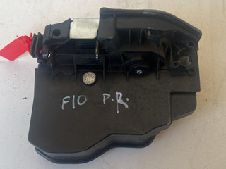 замок двери передней правой BMW 5 серия F07/F10/F11 2012, 2.0 л., N20 B20 A, бензин, АКПП, седан, 7229462