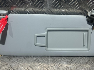 козырек солнцезащитный Audi A4 B9 2018, 2.0 л., CVKB, бензин, АКПП, универсал, передний привод, 8W0857552AL