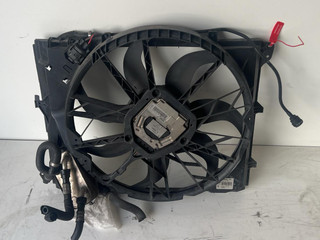 вентилятор радиатора BMW X1 E84 2011, 3.0 л., N52 B30 A, бензин, АКПП, внедорожник 5 дв., полный привод, 7561713, 1137328118, 3137229021, 7562080, 3213253, 0130706826
