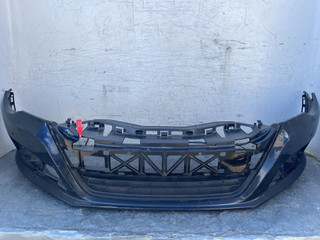 бампер передний Volkswagen Passat CC 1 поколение 2011, 2.0 л., дизель, 6МКПП, седан, 3C8807217, 3C8807651B