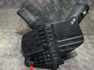 корпус воздушного фильтра BMW 5 серия F07/F10/F11 2012, 2.0 л., N20 B20 A, бензин, АКПП, седан, 13717612014, 13717582908