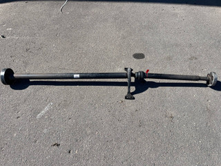 карданный вал Volkswagen Tiguan 1 поколение [рестайлинг] 2012, 2.0 л., CCZA, бензин, АКПП, внедорожник 5 дв., полный привод, 5N0521101E