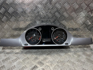 щиток приборов (приборная панель) Volkswagen Passat B7 2014, 1.4 л., CAXA, бензин, АКПП, седан, 3AA920, A2C84621400