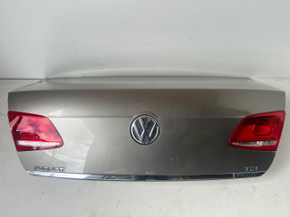 крышка багажника (дверь 3-5) Volkswagen Passat B7 2014, 1.4 л., CAXA, бензин, АКПП, седан, 3AE827025