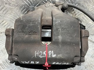 суппорт передний левый Volkswagen Passat B7 2014, 1.4 л., CAXA, бензин, АКПП, седан, 1K0615123