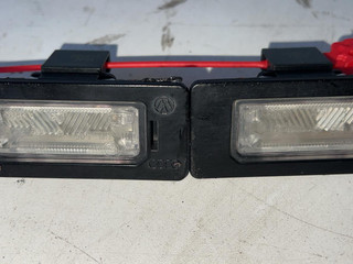 подсветка номера Audi Q5 8R 2012, 2.0 л., CDNC, бензин, АКПП, внедорожник 5 дв., 8T0943021