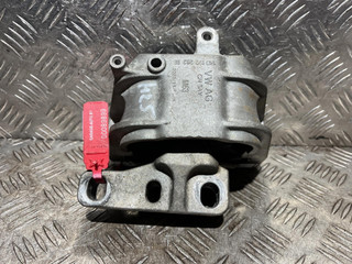 подушка крепления двигателя Volkswagen Passat B7 2014, 1.4 л., CAXA, бензин, АКПП, седан, 1K0199262BE