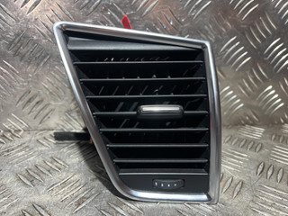 дефлектор обдува салона Audi Q5 8R 2010, 2.0 л., CDNC, бензин, АКПП, внедорожник 5 дв., 8R2820902C