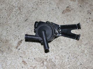 насос антифриза дополнительный BMW 7 серия F01/F02 2010, 4.4 л., бензин, АКПП, schwarz 2 (668), седан, 7629916