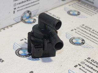 насос антифриза дополнительный BMW 5 серия F07/F10/F11 2011, 2.0 л., дизель, МКПП, черный 475, седан, правый руль, 64119230234