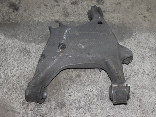 рычаг задний нижний BMW 5 серия F07/F10/F11 2011, 2.0 л., дизель, МКПП, черный 475, седан, правый руль, 33326865897