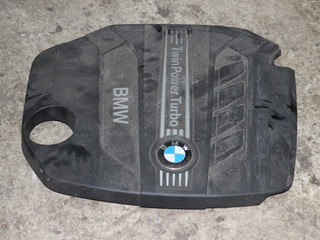 декоративная крышка двигателя BMW 3 серия F30/F31/F34 2014, 2.0 л., дизель, МКПП, седан, правый руль, 7810800