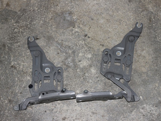 петля капота левая BMW X5 E70 2008, 3.0 л., дизель, АКПП, бронзовый, внедорожник 5 дв., правый руль, 7148347